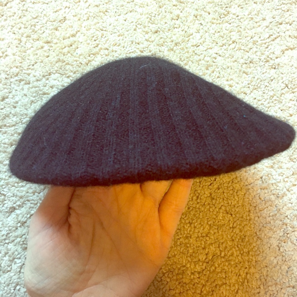 Black Knit Beret